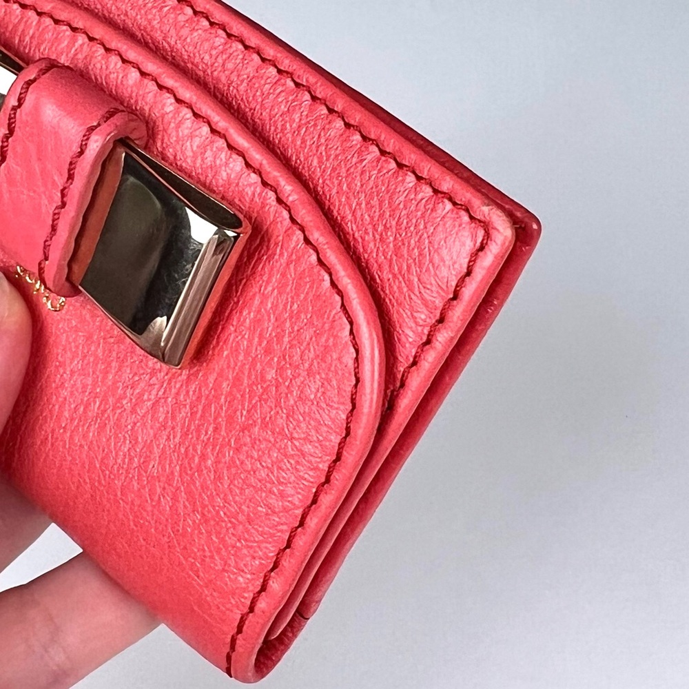 Chloé Coral Leather Card Holder - Picture 2 of 6